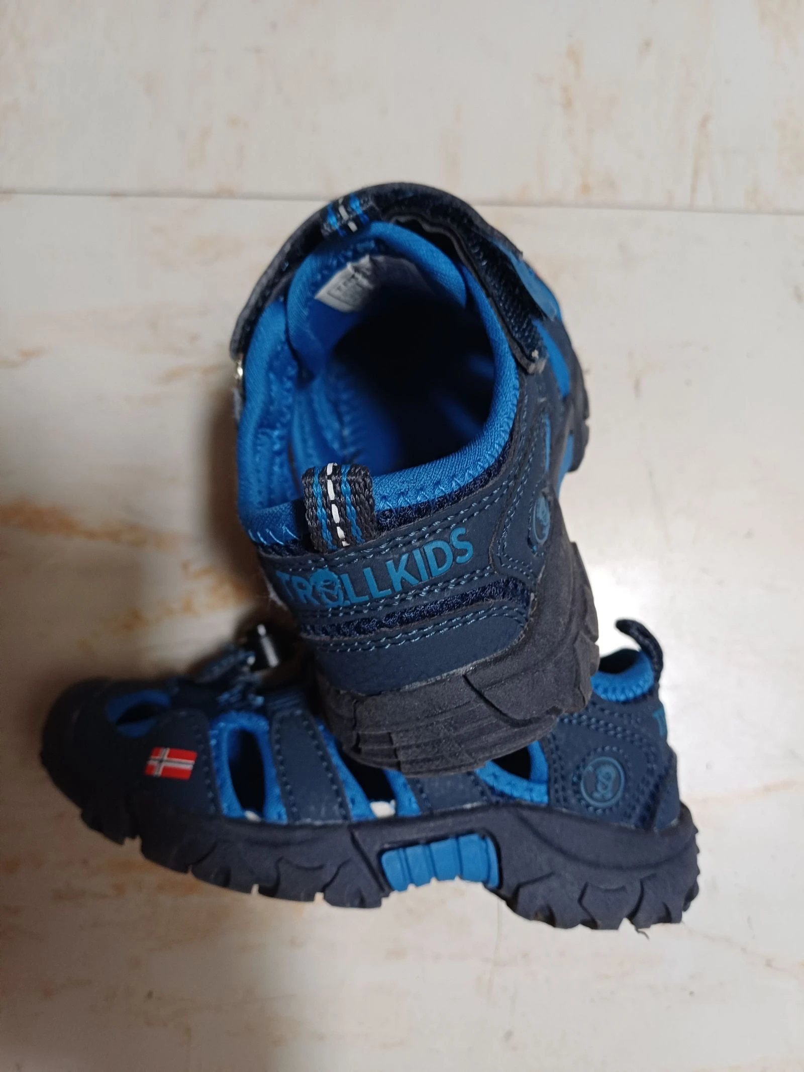 Blue hiking sandals with openings - Size 25 Trollkids – photo 5
